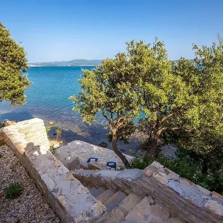 Villa Sadic *