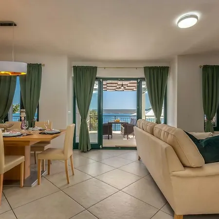 Sadic Villa *